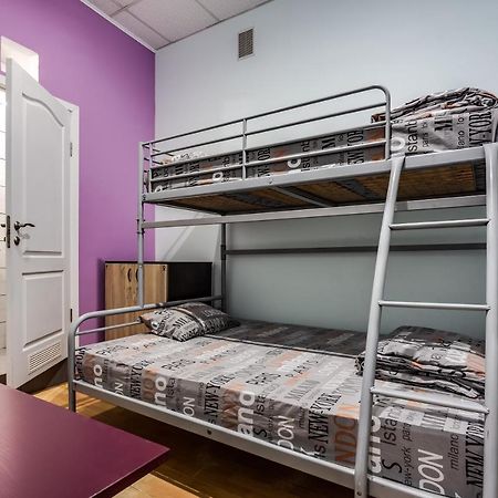 Mister Hostel Lviv Eksteriør bilde