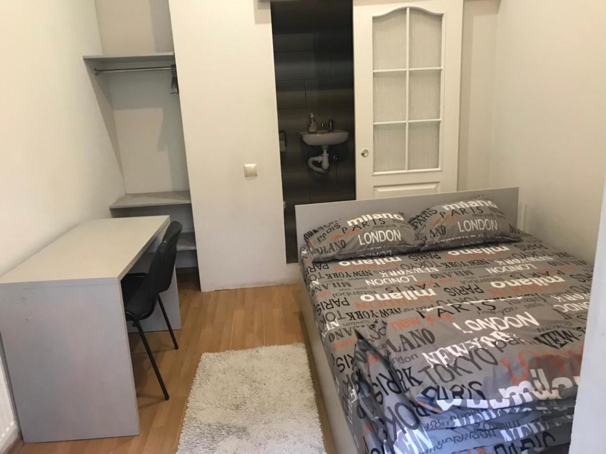 Mister Hostel Lviv Eksteriør bilde