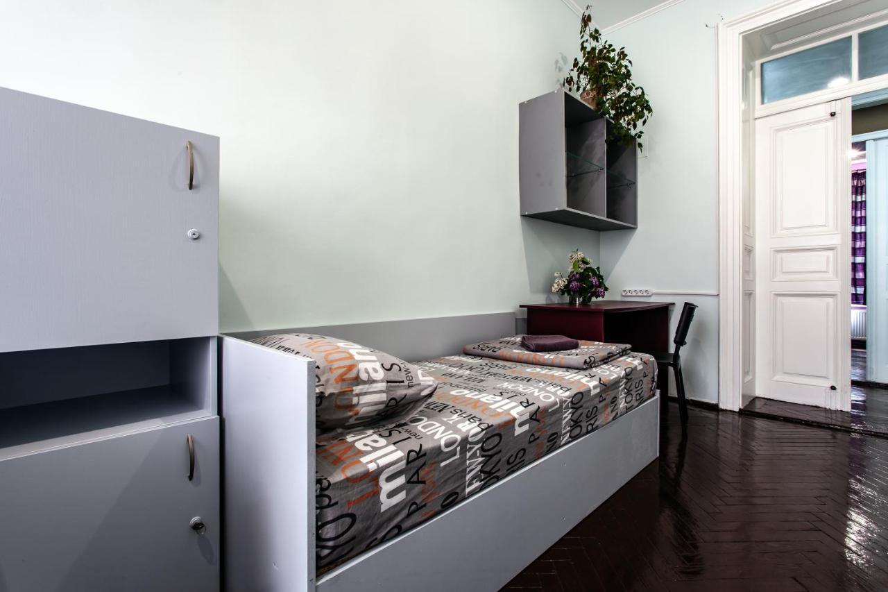 Mister Hostel Lviv Eksteriør bilde