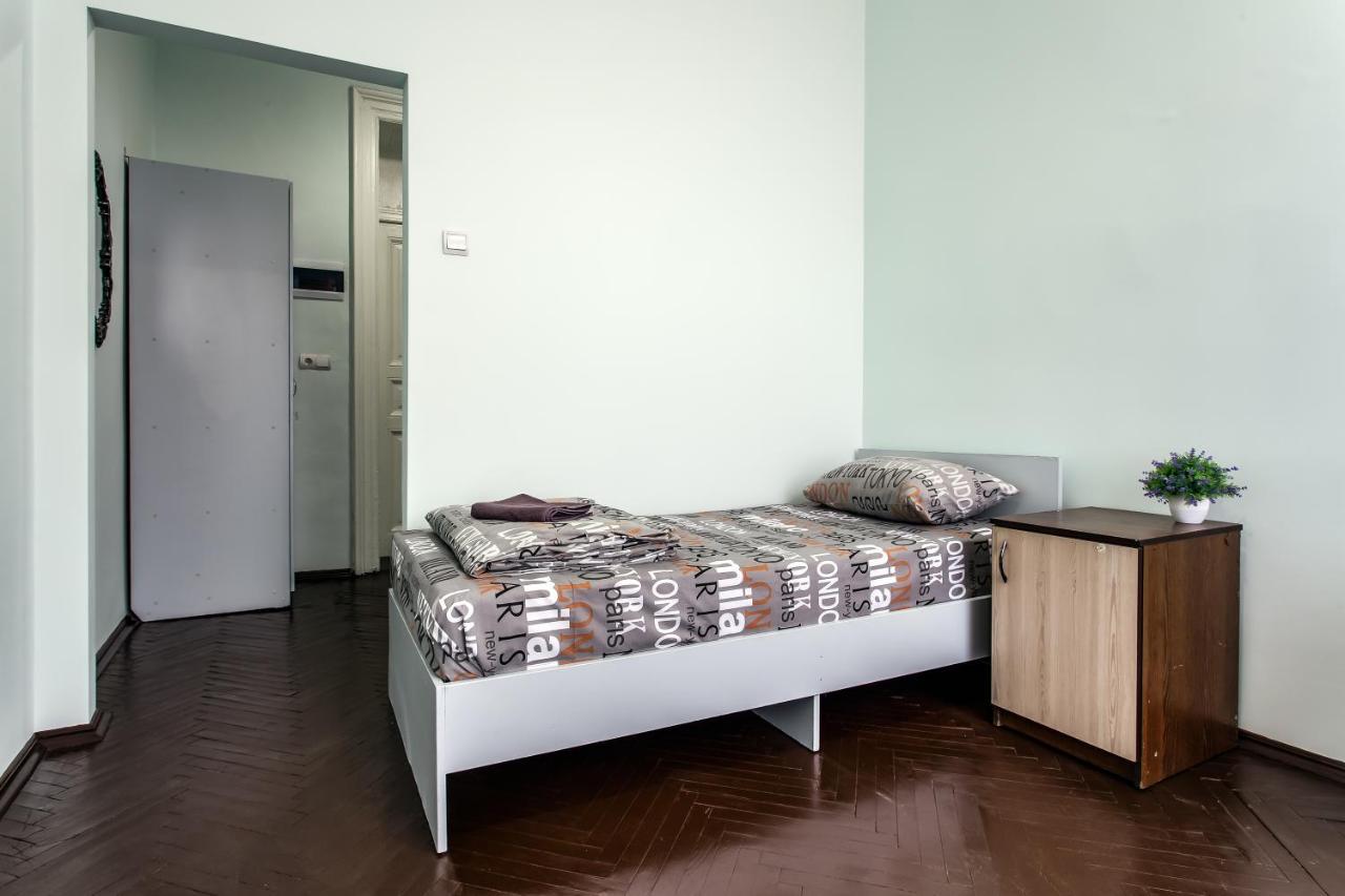 Mister Hostel Lviv Eksteriør bilde