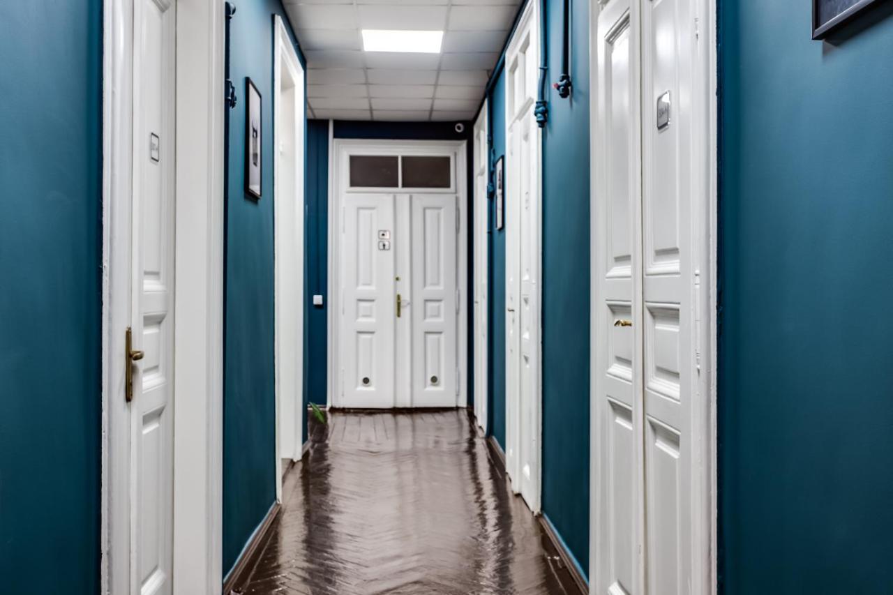 Mister Hostel Lviv Eksteriør bilde