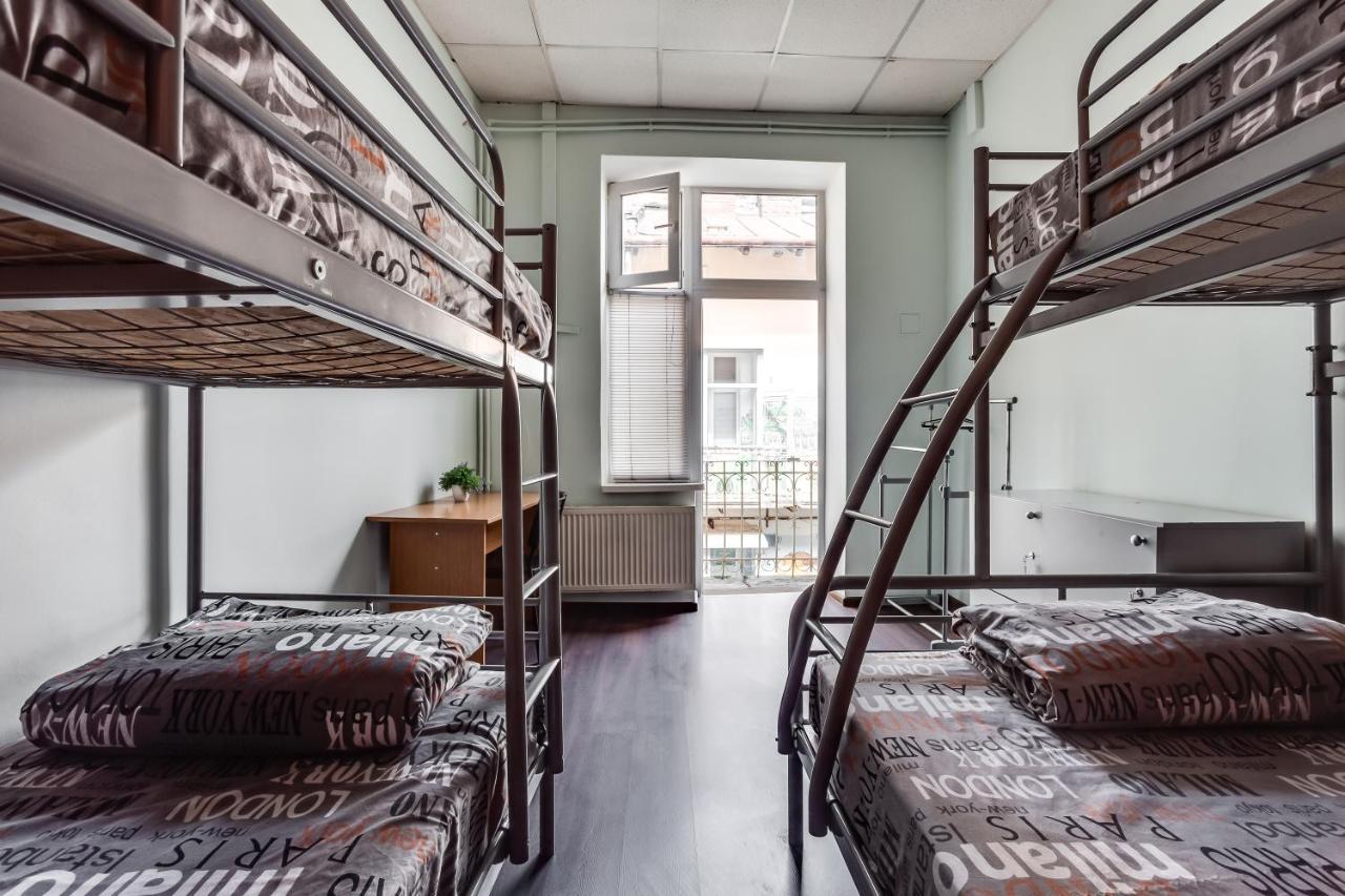 Mister Hostel Lviv Eksteriør bilde