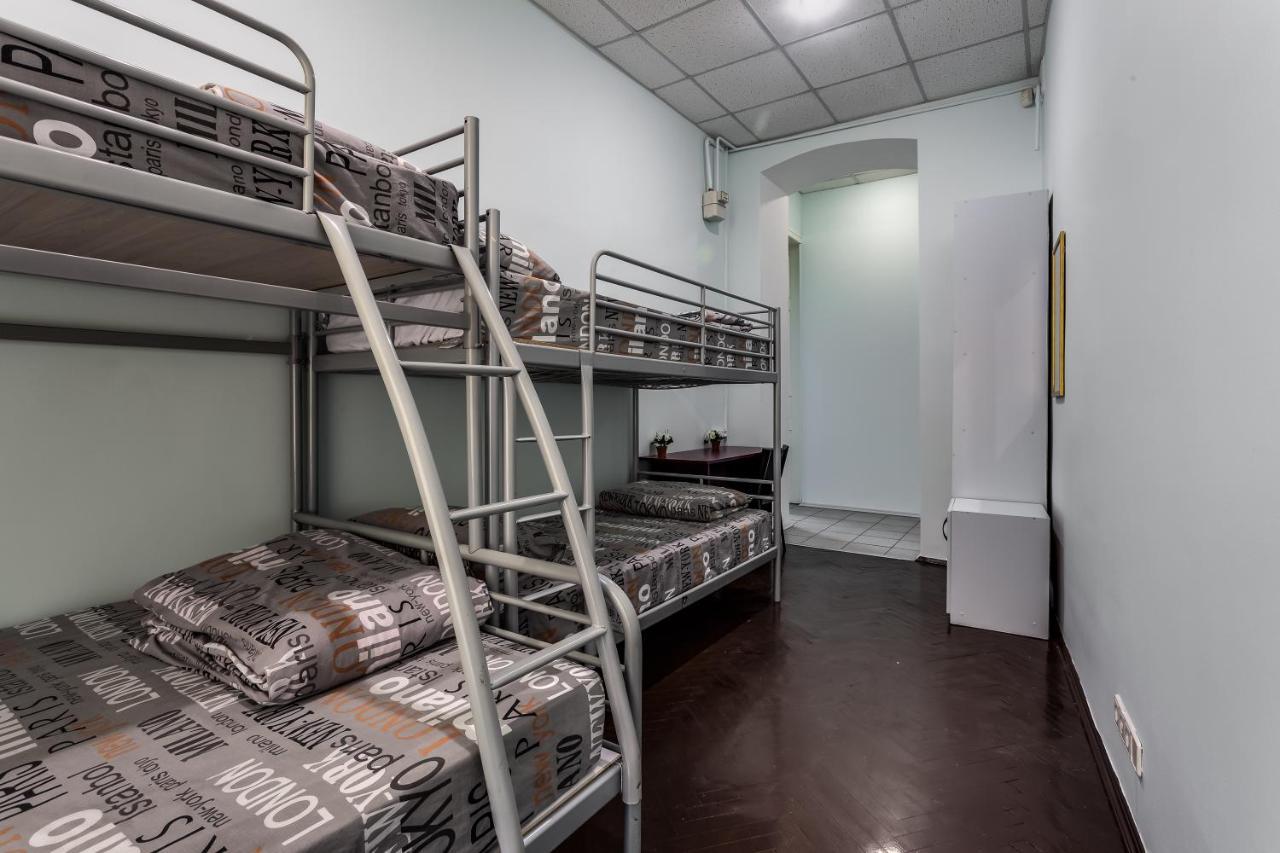 Mister Hostel Lviv Eksteriør bilde