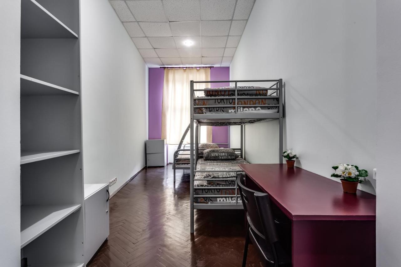 Mister Hostel Lviv Eksteriør bilde