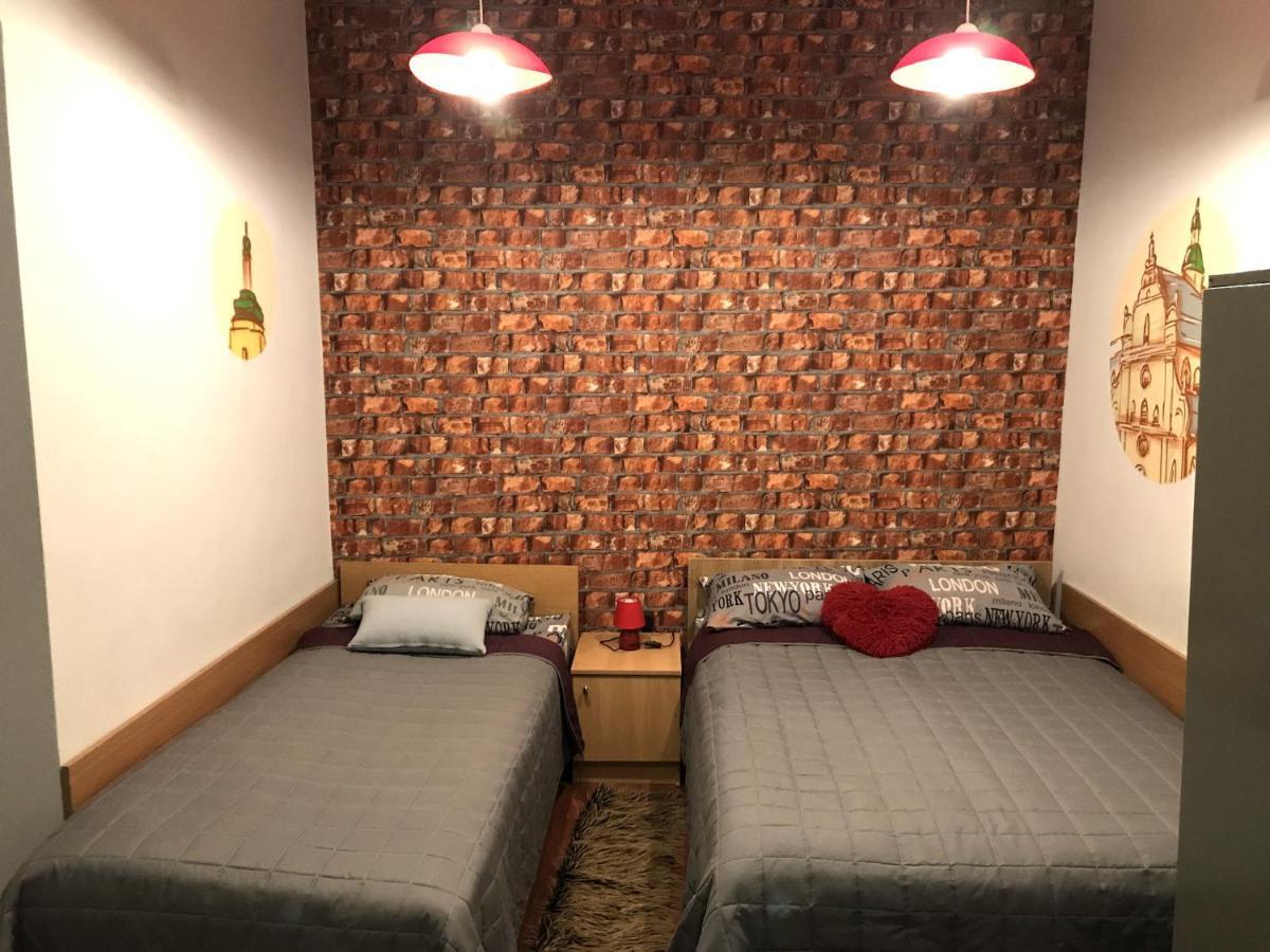 Mister Hostel Lviv Eksteriør bilde