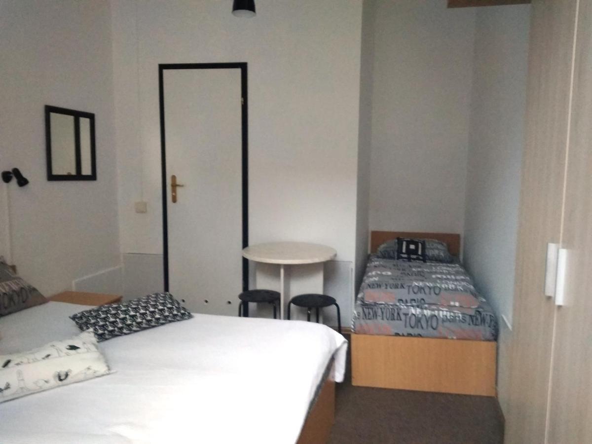 Mister Hostel Lviv Eksteriør bilde